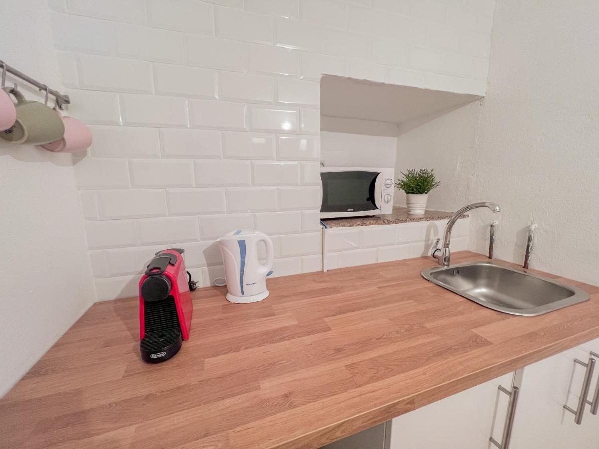 Centrico Apartamento Junto Al Cervantes Малага Екстериор снимка