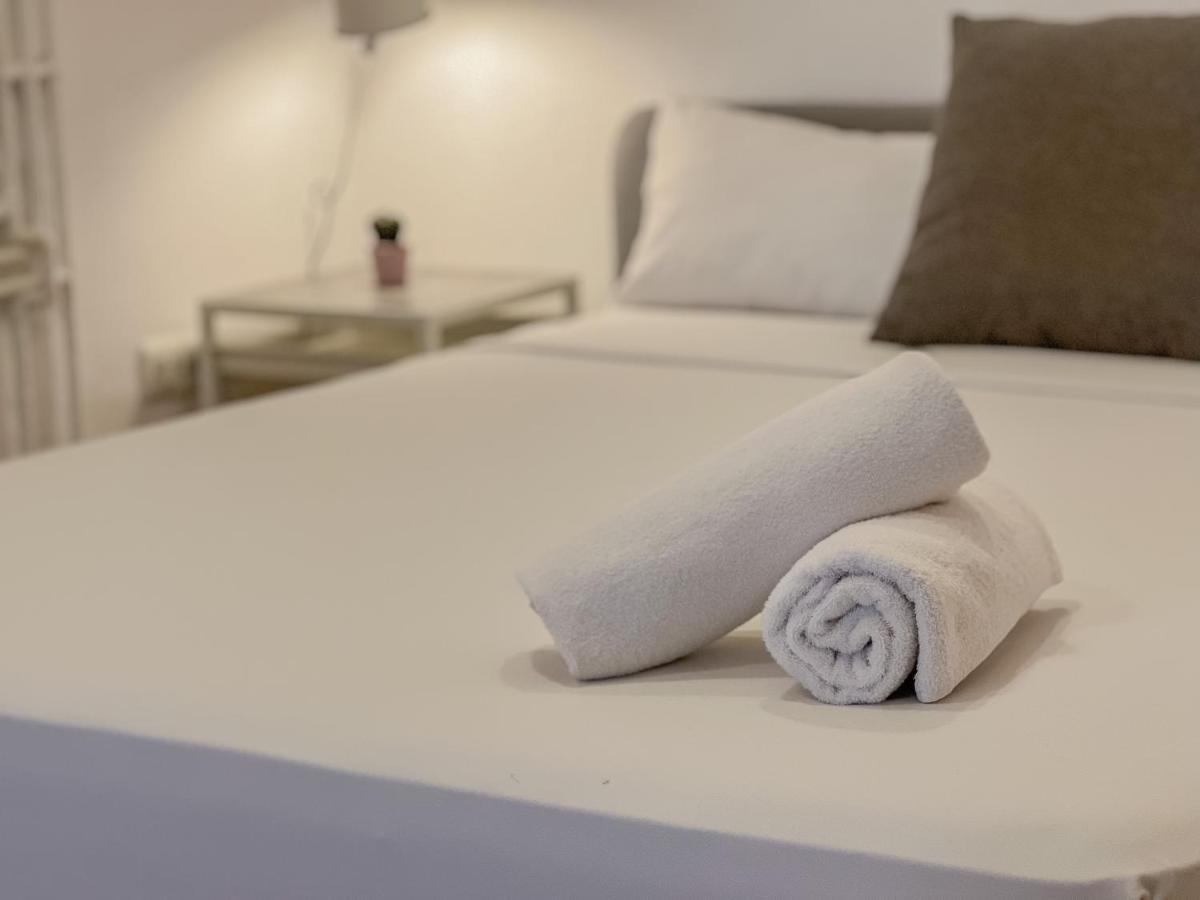 Centrico Apartamento Junto Al Cervantes Малага Екстериор снимка