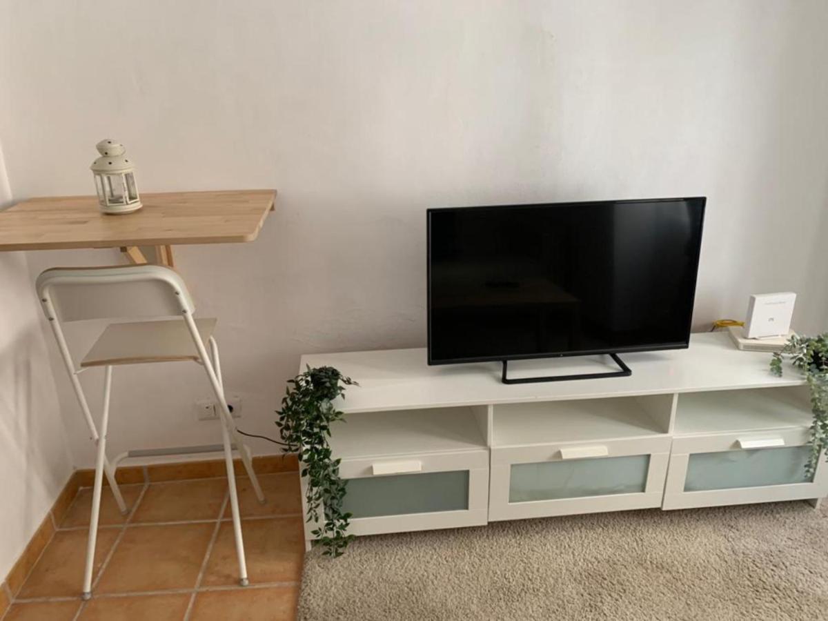 Centrico Apartamento Junto Al Cervantes Малага Екстериор снимка